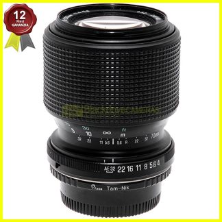 Tamron 70/210mm. f4-5,6 obiettivo manual focus full frame per fotocamere Nikon.