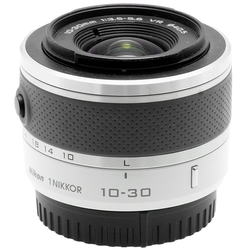 Nikon 1 Nikkor 10-30mm f/3.5-5.6 VR White – Obiettivo Bianco per Nikon J1 J2 V1 2 Nikon 1 Nikkor 10-30mm f/3.5-5.6 VR White – Obiettivo Bianco per Nikon J1 J2 V1 - immagine 2