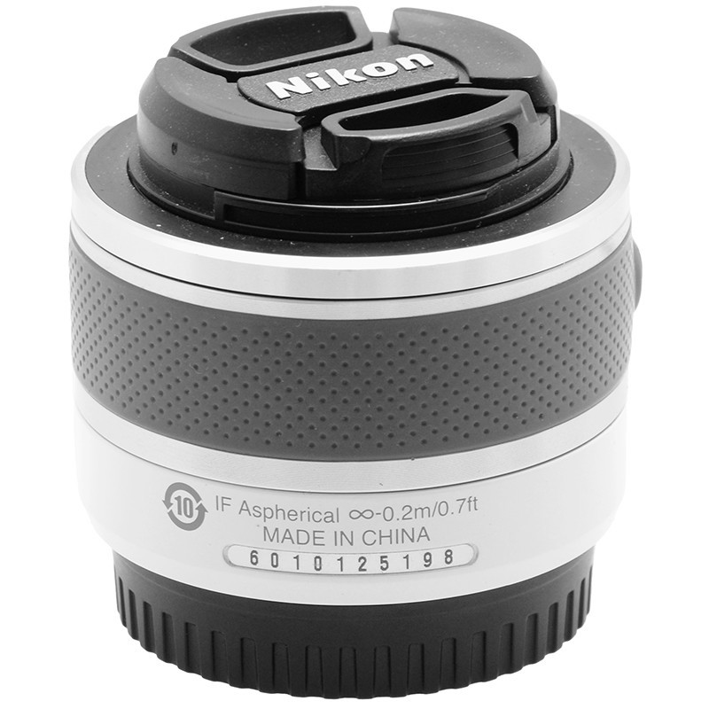Nikon 1 Nikkor 10-30mm f/3.5-5.6 VR White – Obiettivo Bianco per Nikon J1 J2 V1 4 Nikon 1 Nikkor 10-30mm f/3.5-5.6 VR White – Obiettivo Bianco per Nikon J1 J2 V1 - immagine 4