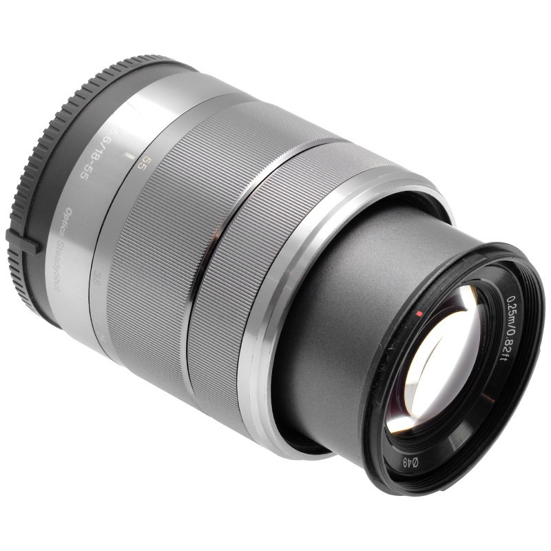 Sony E 18‑55mm f/3.5‑5.6 OSS Silver – SEL1855 Obiettivo Stabilizzato E‑Mount 4 Sony E 18‑55mm f/3.5‑5.6 OSS Silver – SEL1855 Obiettivo Stabilizzato E‑Mount - immagine 4