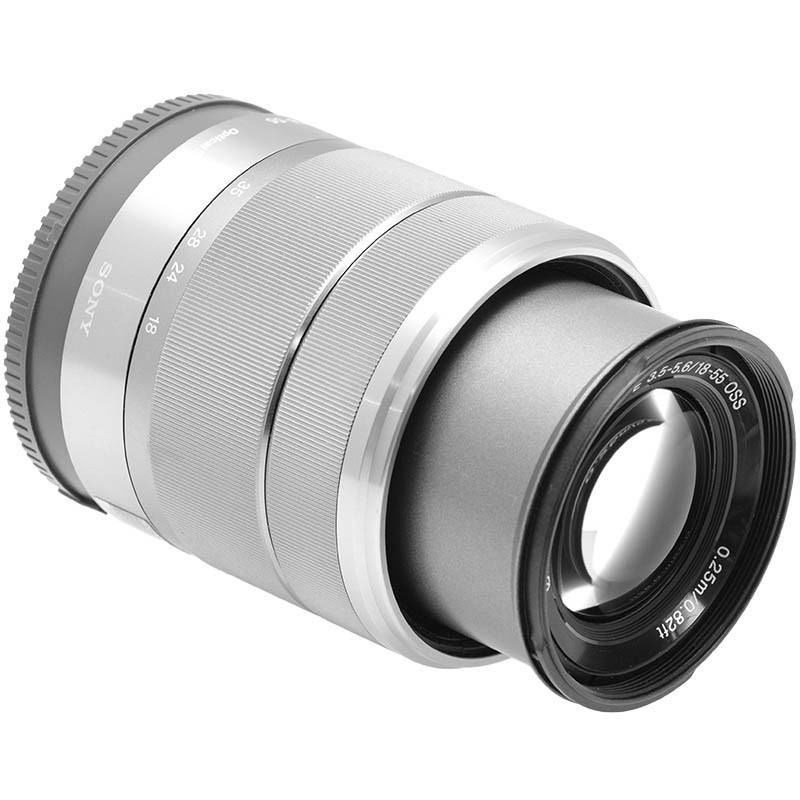 Sony E 18‑55mm f/3.5‑5.6 OSS Argento – SEL1855 Obiettivo Stabilizzato E‑Mount 4 Sony E 18‑55mm f/3.5‑5.6 OSS Argento – SEL1855 Obiettivo Stabilizzato E‑Mount - immagine 4