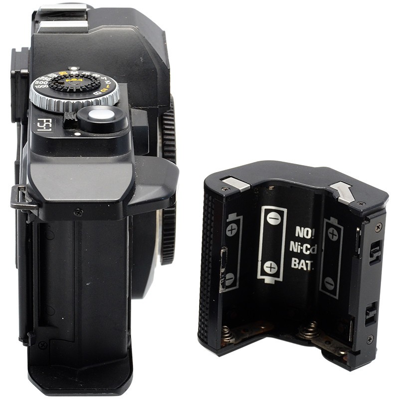 Konica FS-1 body black. Fotocamera reflex automatica a pellicola innesto AR. 7 Konica FS-1 body black. Fotocamera reflex automatica a pellicola innesto AR. - immagine 7