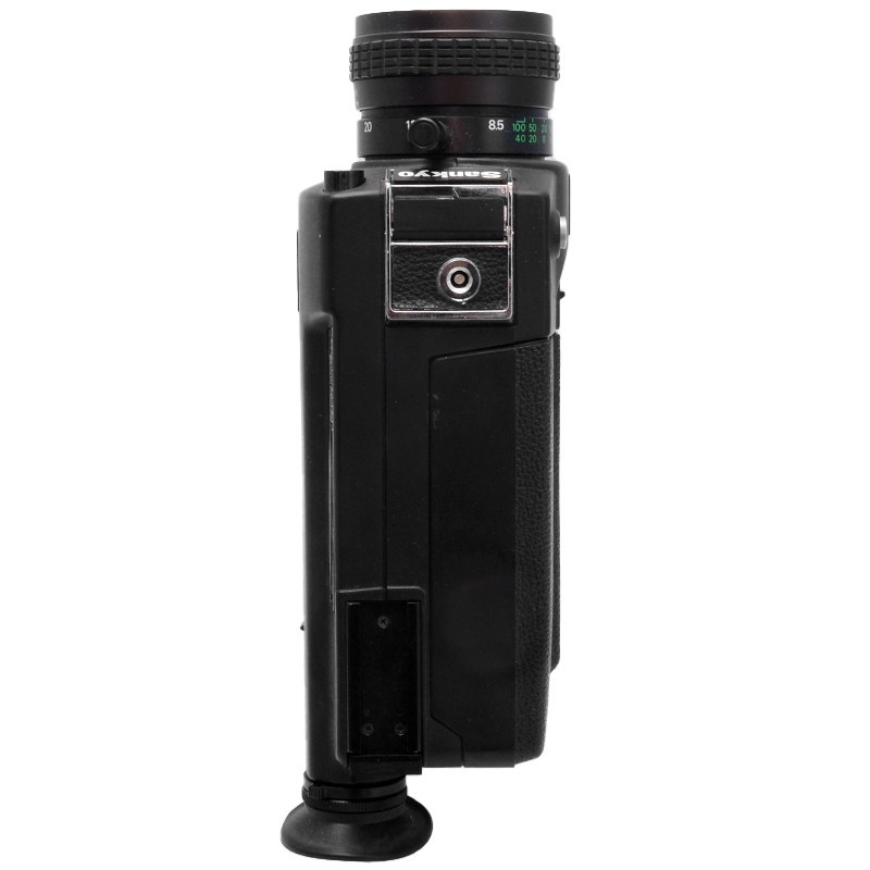 Sankyo XL‑400S Super 8 cinepresa con audio e zoom macro 8,5-34mm. f/2 7 Sankyo XL‑400S Super 8 cinepresa con audio e zoom macro 8,5-34mm. f/2 - immagine 7