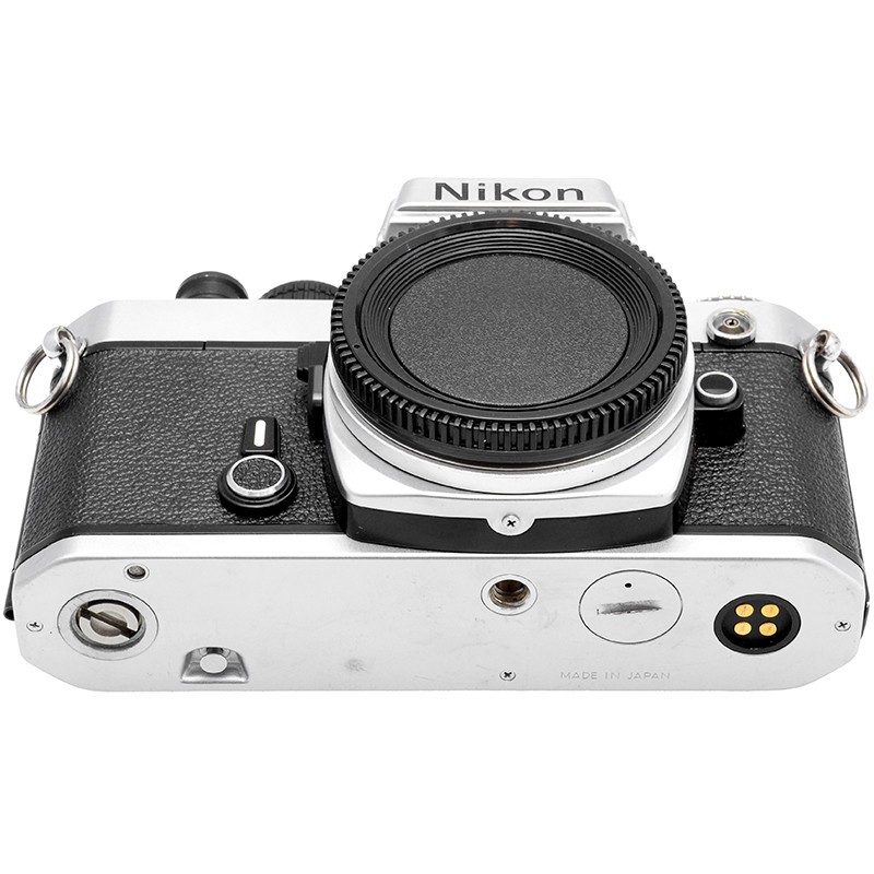 Nikon FE Silver reflex a pellicola 35mm SLR vintage Nikon F mount 6 Nikon FE Silver reflex a pellicola 35mm SLR vintage Nikon F mount - immagine 6