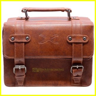 Borsa a tracolla in similpelle per fotocamere Fujifilm X.  Bauletto. Bag.