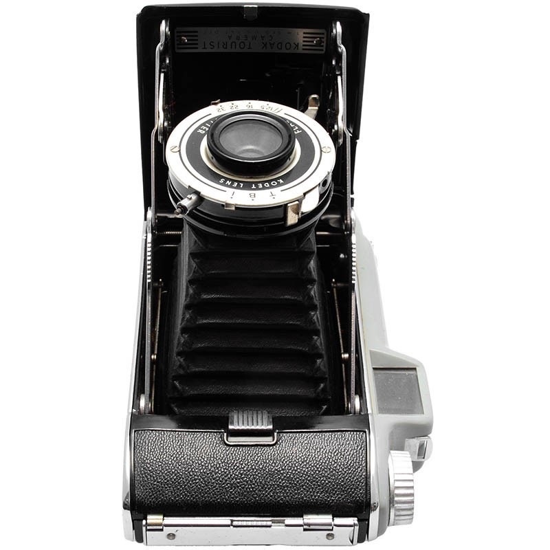 Kodak Tourist II 6x9 Folding Camera – Kodet f/12.5 – Kodon shutter – 620 Film 4 Kodak Tourist II 6x9 Folding Camera – Kodet f/12.5 – Kodon shutter – 620 Film - immagine 4