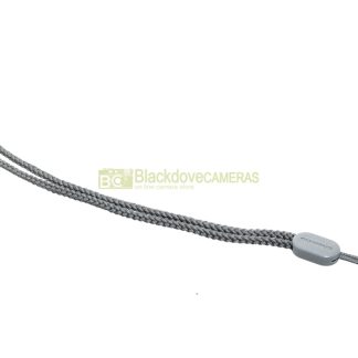 Laccio da polso originale Olympus per fotocamere digitali compatte.