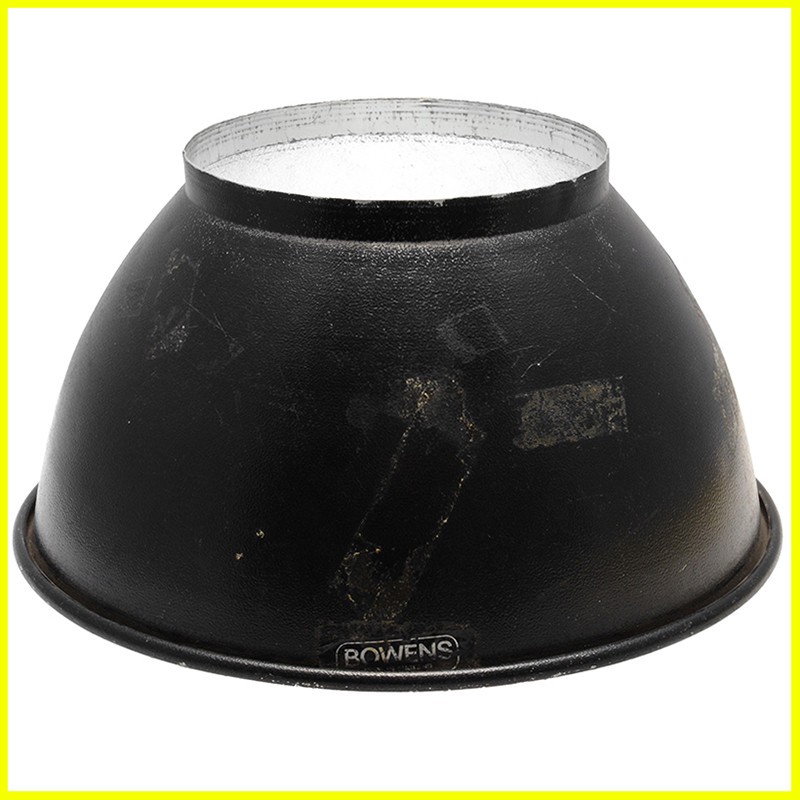 Riflettore per flash BowensMonolite diametro 300mm. Vecchio innesto da 155mm 1 Riflettore per flash BowensMonolite diametro 300mm. Vecchio innesto da 155mm