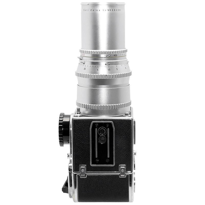 Hasselblad 500 C/M Silver con Carl Zeiss Sonnar 250mm. f/5.6. Fotocamera 6x6. 7 Hasselblad 500 C/M Silver con Carl Zeiss Sonnar 250mm. f/5.6. Fotocamera 6x6. - immagine 7