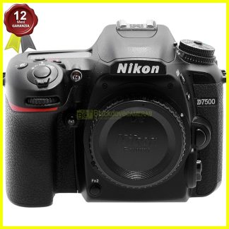 Nikon D7500 Corpo Macchina - Reflex DX Professionale 20,9MP, Video 4K UHD